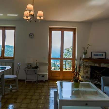 Appartement Gisazio Sleeps 4 *